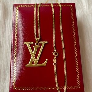 New Real 18k Saudi Solid Gold Big Pendant Necklace 18" long